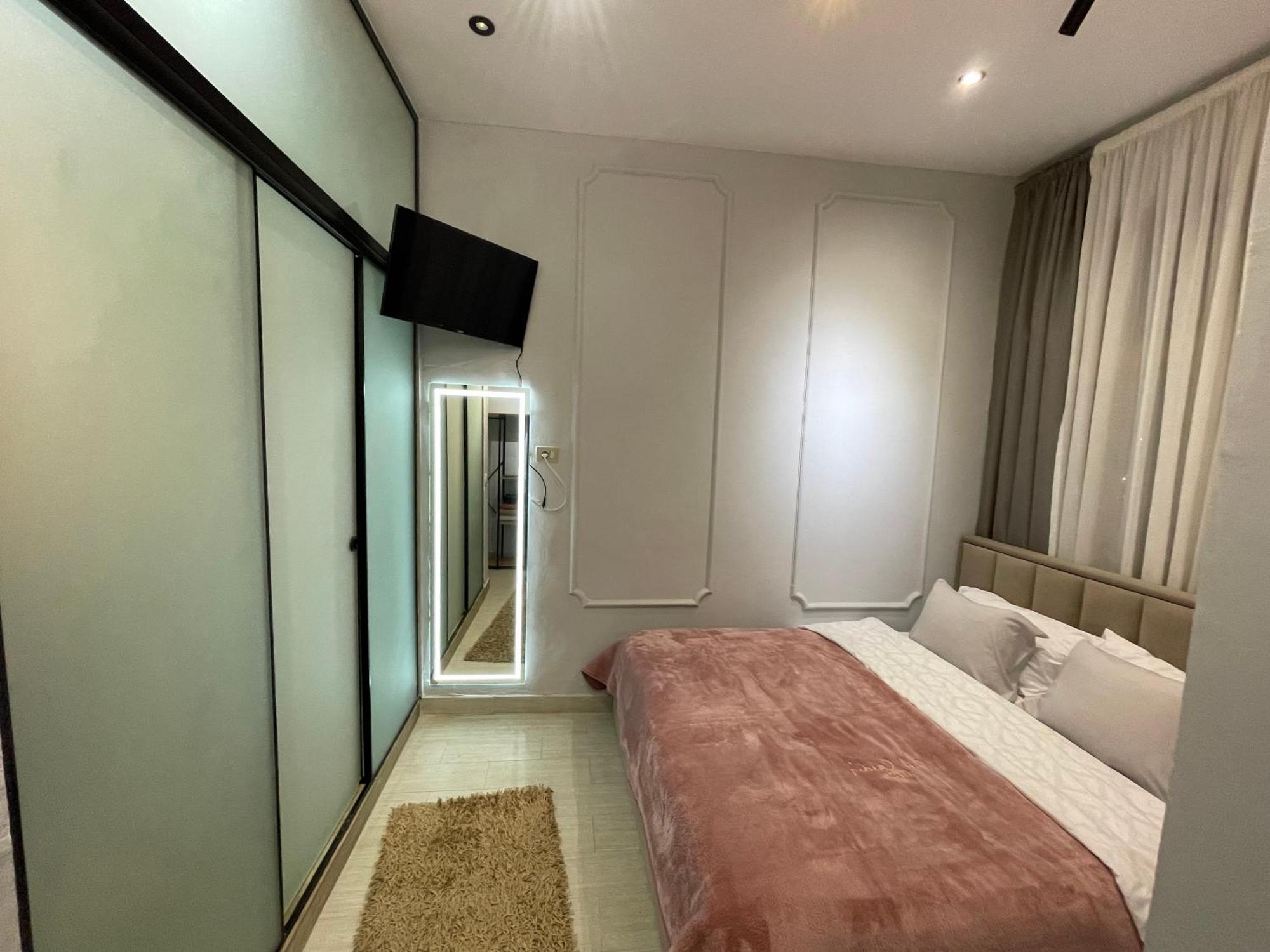Blloku Tirana Studio Luaran gambar